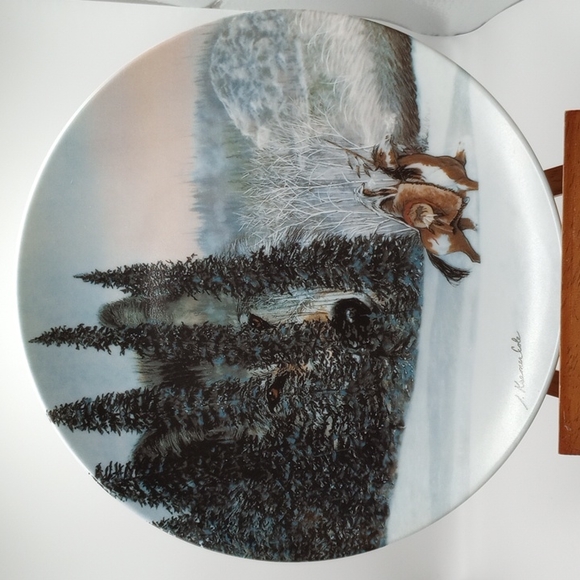 Wolf Ridge Plate - Picture 1 of 15